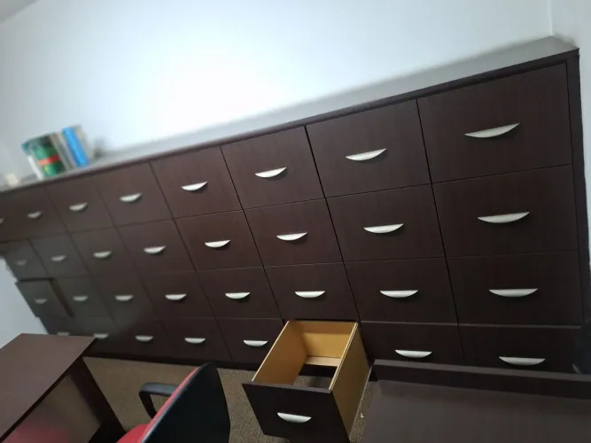 Arquivo de escritório madeiro grande