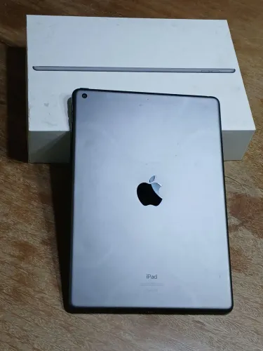 iPad 7° Geração "com defeito" para retirar peças