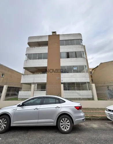 Abaixo do preço, apartamento em área central
