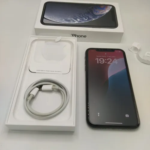 iPhone XR 128GB em ótimo estado com todas as peças e acessorios originais