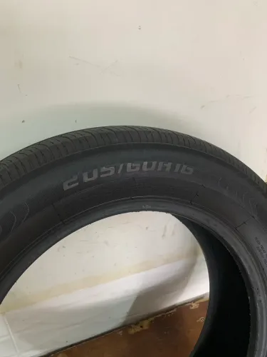 Pneu Hifly 205/60 R16
