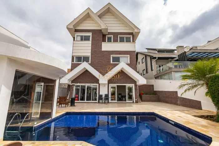 CASA DE ALTO PADRÃO À VENDA | 03 SUÍTES | PISCINA, SAUNA E ESPAÇO GOURMET | CAMPO COMPRIDO
