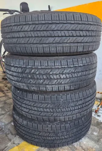 Vendo Jogo de Pneus novos Firestone Destination HT 1ª linha para SUV!
