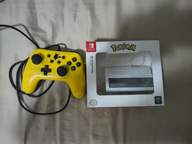 Controle pro Nintendo switch e computador edição pokémon pikachu