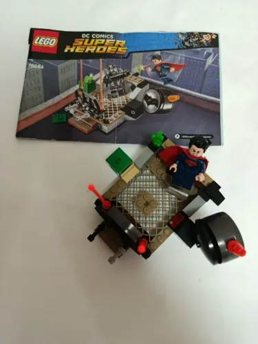 Lego Set Completo 76044 DC Super Heroes Superman e Batman Original