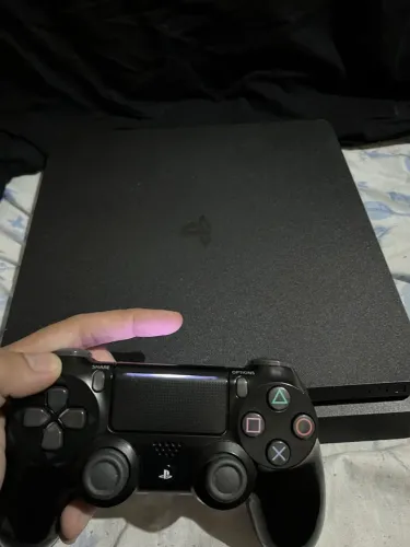 Playstation 4 slim