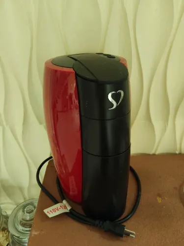 Cafeteira Três Corações