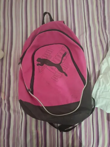 Mochila puma usada