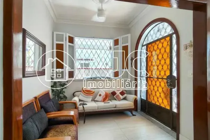 Imóvel para venda possui 200 metros quadrados com 5 quartos em Tijuca - Rio de Janeiro - R