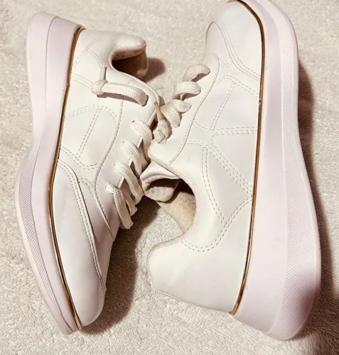 Tênis feminino