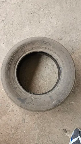 Pneu firestone f700