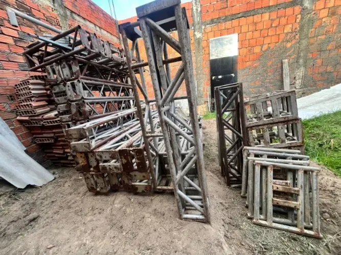 ESTRUTURA BOX TRUSS 2 LOTES