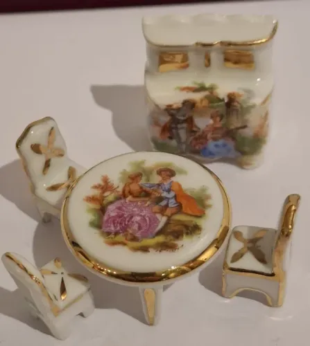 Miniatura de porcelana francesa Limoges para decorar casa de bonecas: sala de jantar
