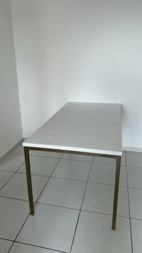 Mesa de Jantar - 81 x 160  x 77 - 800,00
