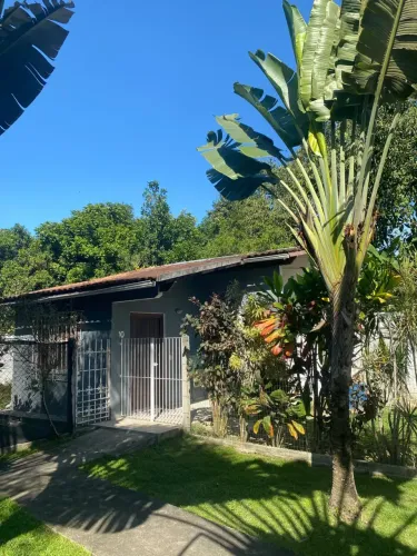 Térrea para aluguel e venda tem 25 metros quadrados com 1 quarto