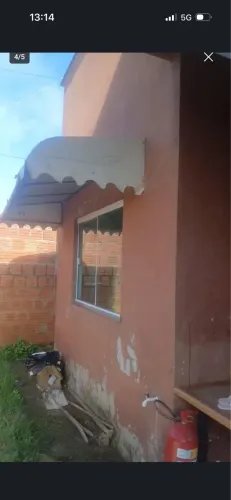 Casa a venda de dois pisos