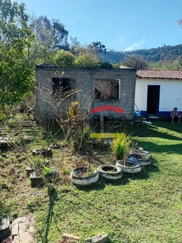 SÍTIO EM LAGOINHA - 18.000,00 M2 A 80 KM DE SÃO PAULO