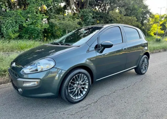 Fiat Punto Essence Dualogic 1.6 Flex 16V 5P 2014