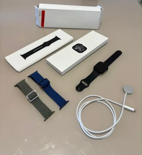 Apple Watch S11 Jet black