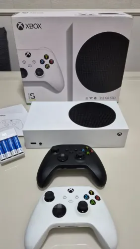 Xbox Series S 512GB + 2 Controles Originais + Caixa + Extras