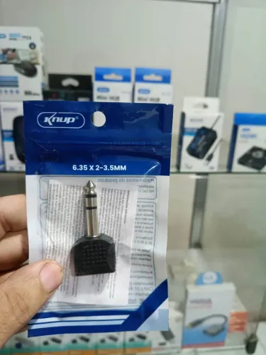 Adaptador P10 Estéreo x 2xP2 Fêmeas Knup