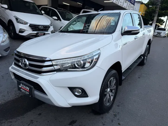 Toyota Hilux CD SRX 4X4 2.8 TDI 16V Diesel Aut. 2017