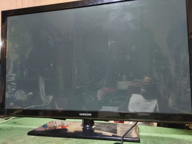 Tv Samsung de plasma 50" funcionando display trincou LEIAM !