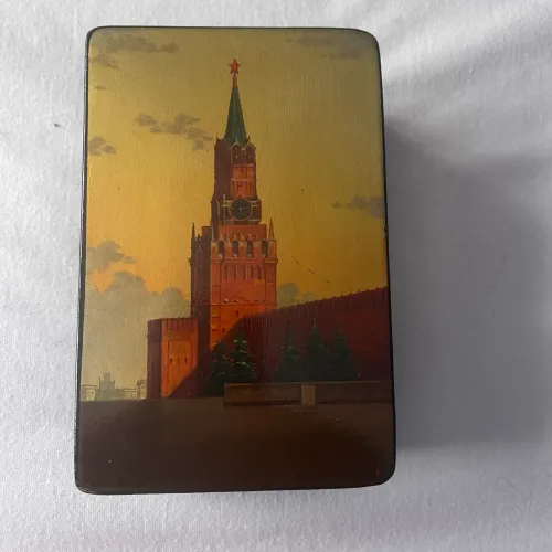 Antiga Caixa de Laca Russa - Torre do Kremlin (Moscou) - Relíquia Soviética