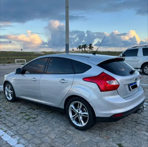 Ford Focus 2.0 16v/se/se Plus Flex 5P Aut. 2015