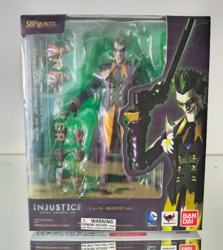 Figure Bandai S.H.Figuarts Joker "Coringa" - D.C. Injustice , original com selo importação