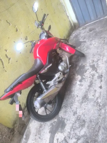 troco por carro em bom estado.