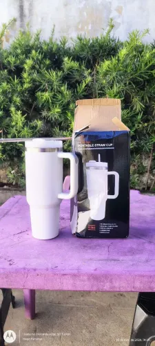 Vendo Copo Térmico Portátil Com Canudo 1200 Ml.