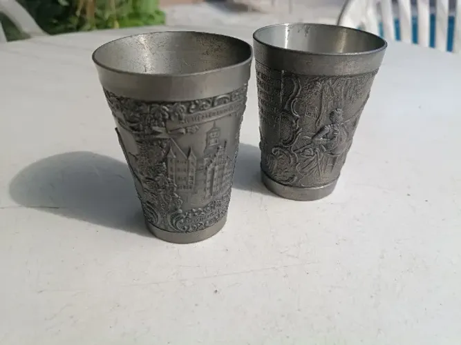 Antigos Par De Copos De Shot Vintage  Estanho, Zinn Becker Stuttgart (Usado)Par De Copos D