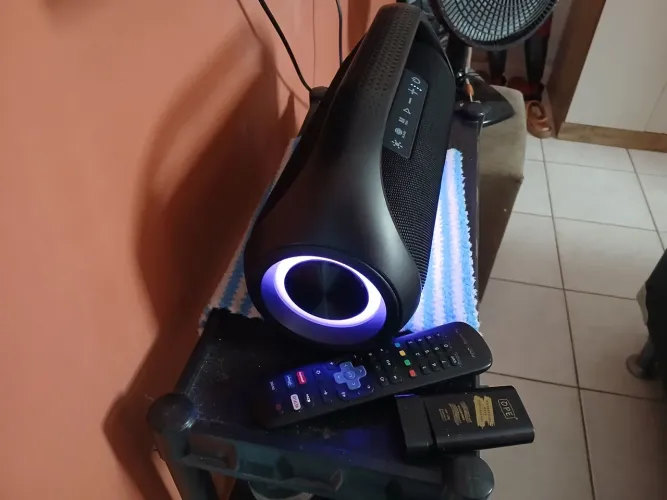 Bombox philco com nota fiscal de onze meses