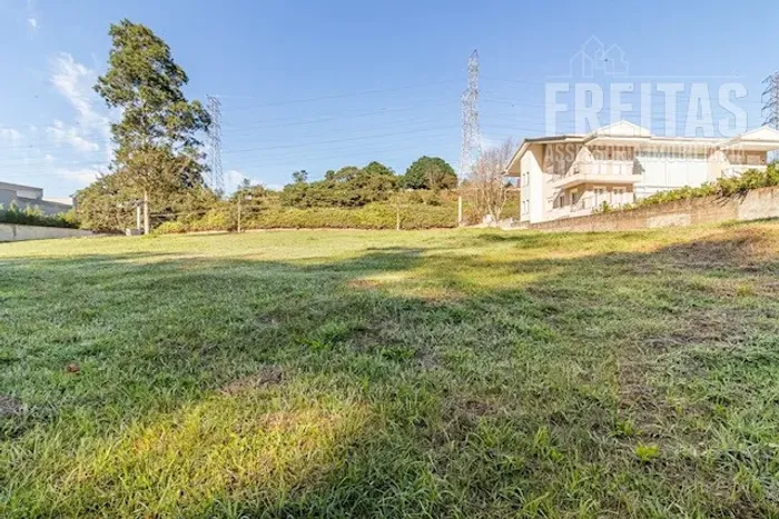 BELO TERRENO A VENDA EM ALPHAVILLE RESIDENCIAL TAMBORÉ 1 NA CIDADE DE BARUERI / SP
