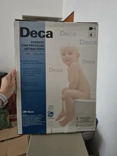 Assento Sanitário Deca com Proteção Antibactéria (Microban)