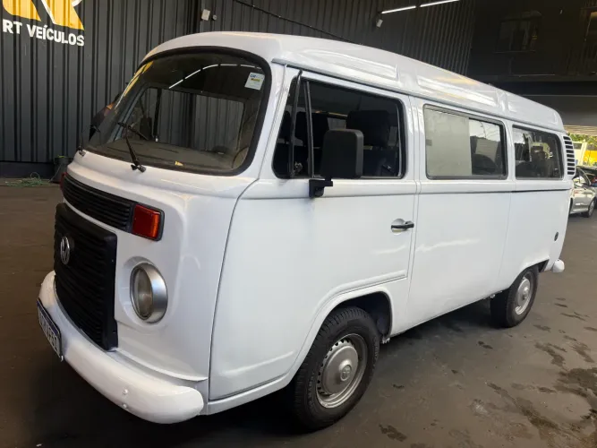 Volkswagen Kombi Lotação 1.4 MI Total Flex 8V 2013
