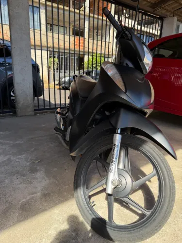 Honda Biz 125 ES 2015 preto fosco