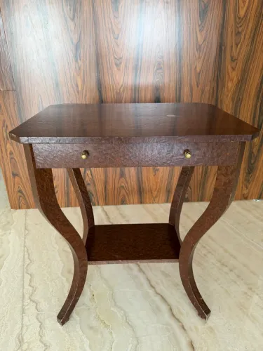 Mesa Lateral em Madeira Radica