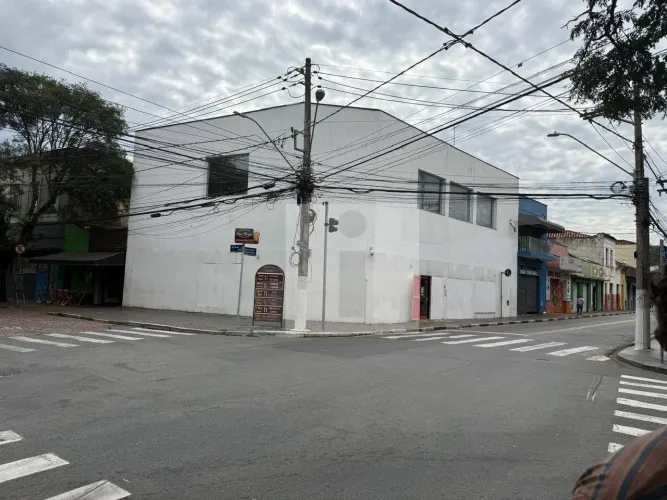 Prédio comercial venda ou locação em Sousas