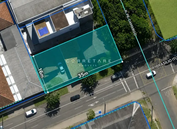 Imóvel para venda possui 560 metros quadrados em Rebouças - Curitiba - PR
