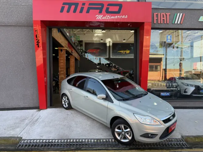 Ford Focus 1.6 S/se/se Plus Flex 8v/16v 5P 2011