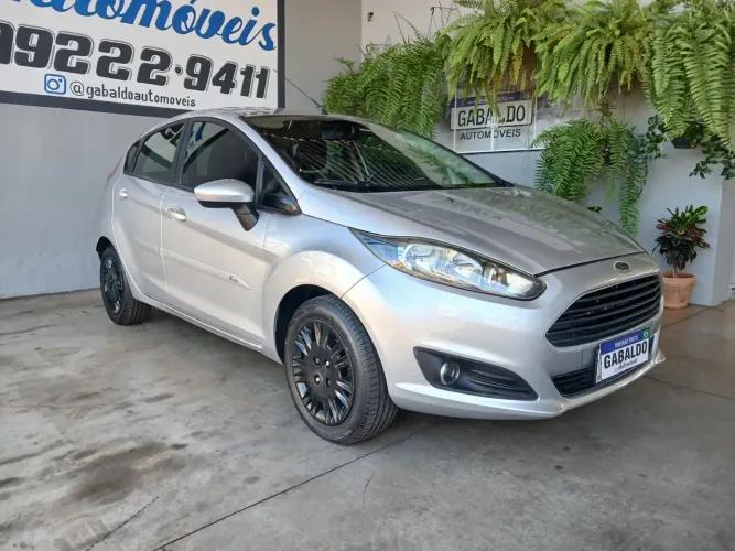 Ford Fiesta 1.5 16V Flex Mec. 5P 2015