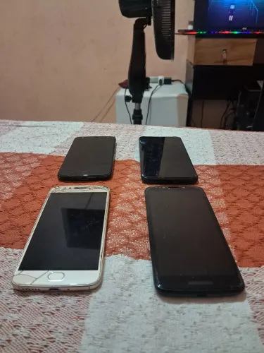 Celulares Motorola, leia o anunciado.