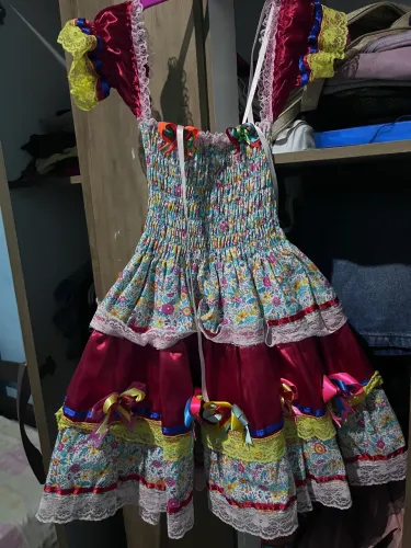 Vestido tamanho 5 e 4  50 reais 