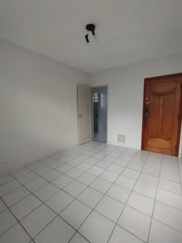 Imóvel para aluguel possui 70 metros quadrados com 3 quartos em Tirol - Natal - RN