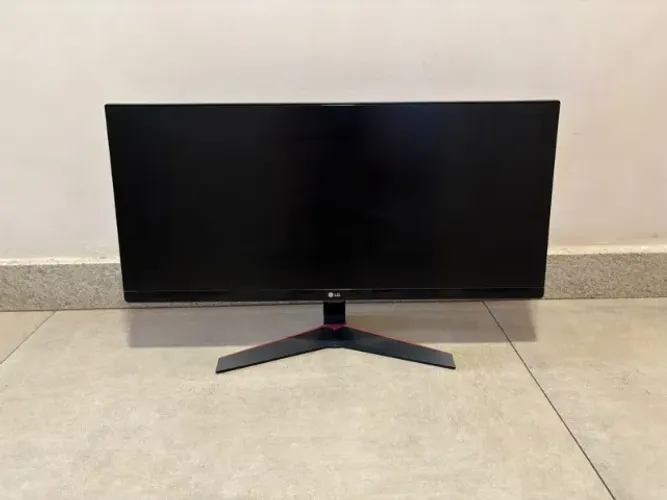 Monitor LG 29" UltraWide Gamer IPS 75Hz FreeSync USB-C - Perfeito estado!
