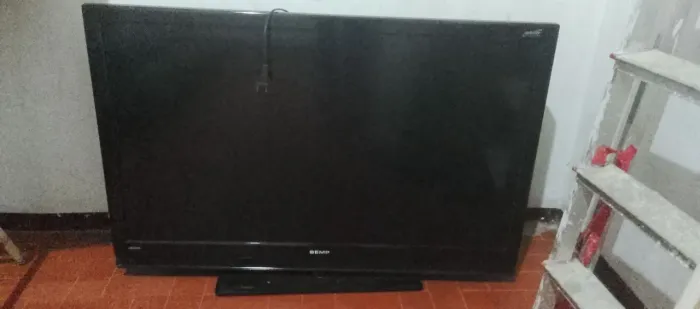 Vende-se Televisão 43 polegadas