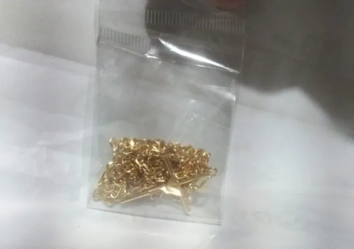 Kit Corrente e pulseira banhado a ouro18k. com marcação no fecho750.