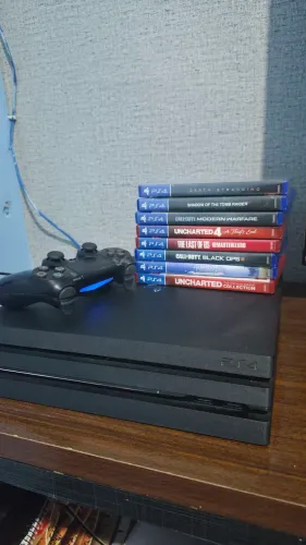 Ps4 Pro 1Tb + 8 jogos